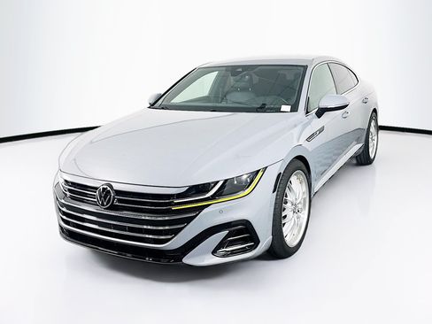 Used 2022 Volkswagen Arteon SE FWD image 3