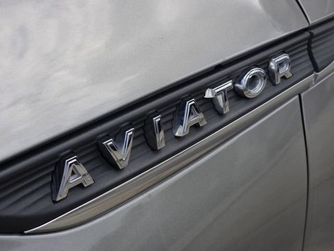 Used 2023 Lincoln Aviator Reserve w/ Equipment Group 201A AWD/4WD image 9