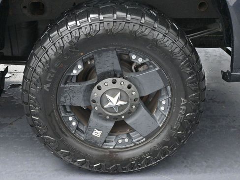 Used 2022 Chevrolet Silverado 1500 LT image 33