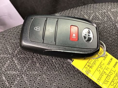 Used 2025 Toyota 4Runner SR5 image 29