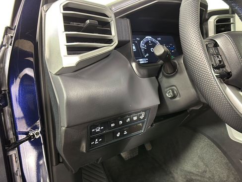 Used 2025 Toyota Sequoia Platinum AWD/4WD image 28