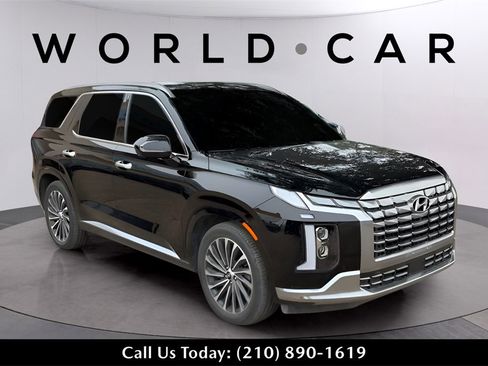 Used 2023 Hyundai Palisade Calligraphy image 1