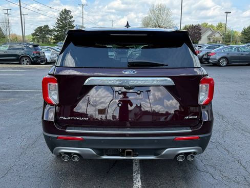 Used 2022 Ford Explorer Platinum w/ Equipment Group 601A AWD/4WD image 16