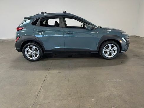 Used 2022 Hyundai Kona SEL AWD/4WD image 2