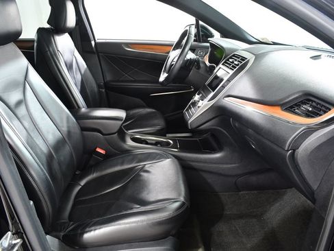 Used 2016 Lincoln MKC Reserve w/ Lincoln MKC Climate Package AWD/4WD image 10