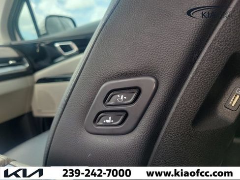 Used 2022 Kia Carnival SX Prestige FWD image 15