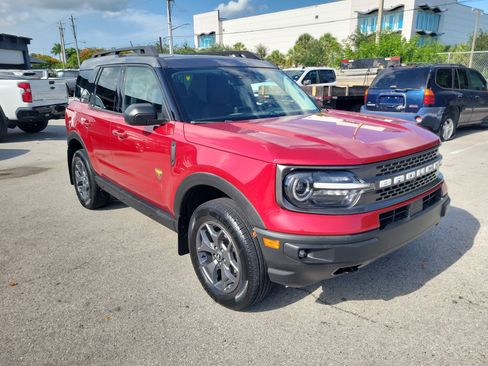 Used 2021 Ford Bronco Sport Badlands w/ Badlands Package AWD/4WD image 3
