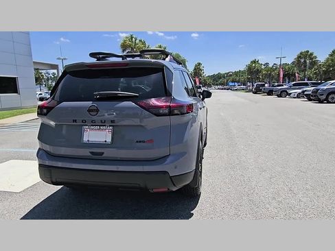 Used 2026 Nissan Rogue SV AWD/4WD image 33