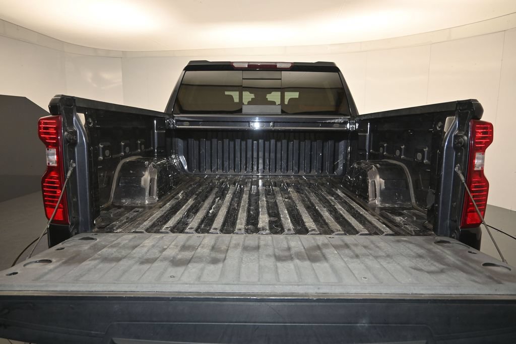 Used 2023 Chevrolet Silverado 1500 LT w/ Convenience Package II AWD/4WD image 24
