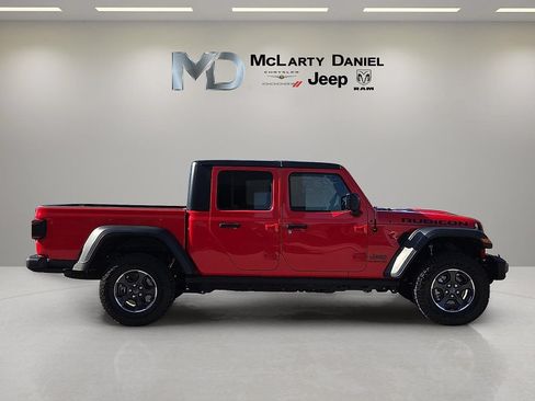 Used 2022 Jeep Gladiator Rubicon w/ LED Lighting Group AWD/4WD image 6