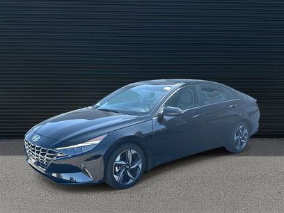 Used 2023 Hyundai Elantra Limited