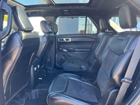 Used 2023 Ford Explorer ST AWD/4WD image 18