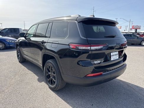 New 2026 Jeep Grand Cherokee L 2WD image 4