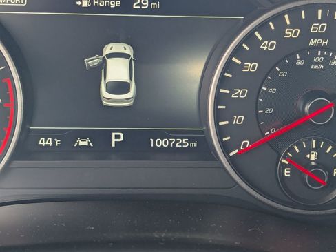 Used 2019 Kia Stinger GT2 image 22