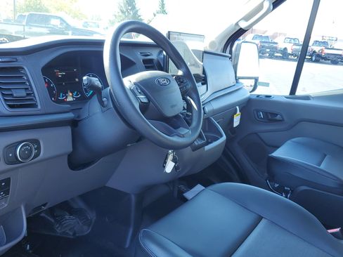 New 2025 Ford Transit 250 148 Medium Roof w/ Load Area Protection Package image 18