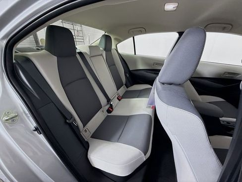 Certified 2025 Toyota Corolla LE image 27