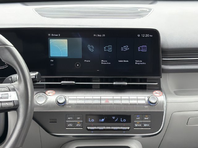 Used 2025 Hyundai Kona SEL AWD/4WD image 14