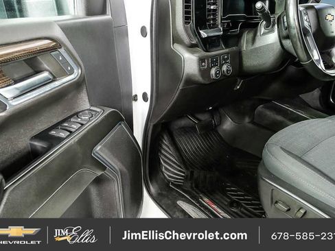 Used 2024 Chevrolet Silverado 2500 LT AWD/4WD image 7