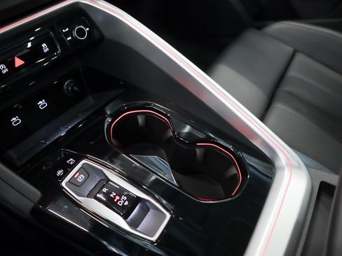 Used 2025 Audi Q5 Premium w/ Premium Plus AWD/4WD image 23