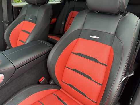 Certified 2025 Mercedes-Benz GLE 53 AMG 4MATIC image 19