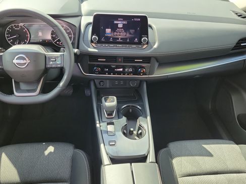 Certified 2026 Nissan Rogue SV FWD image 14