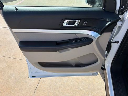 Used 2018 Ford Explorer 4WD image 12
