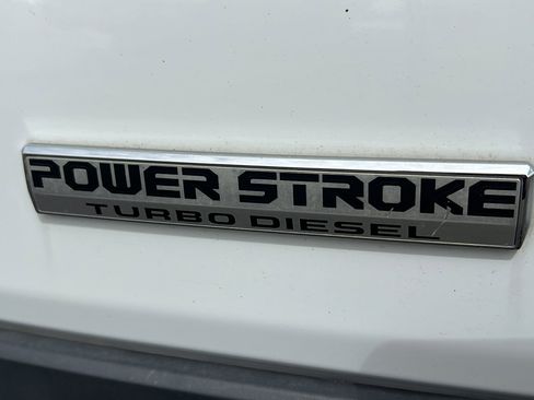 Used 2017 Ford Transit 350 XL image 15