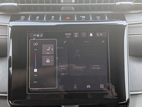 Used 2023 Jeep Grand Cherokee Altitude AWD/4WD image 29