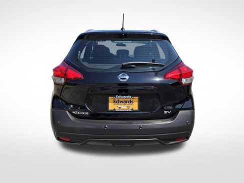 Used 2020 Nissan Kicks SV FWD image 4