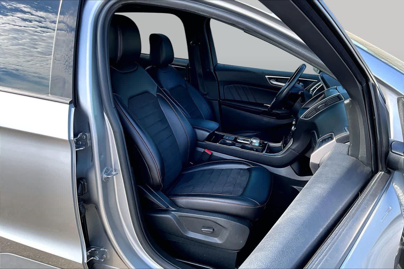 Used 2020 Ford Edge ST-Line FWD image 9