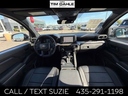 Used 2025 Toyota Tacoma SR5 AWD/4WD image 3