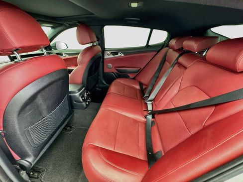 Used 2019 Kia Stinger GT1 image 16