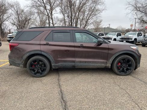 Used 2020 Ford Explorer ST w/ ST Street Pack image 2