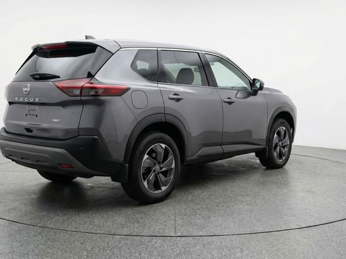 Used 2025 Nissan Rogue SV FWD image 9