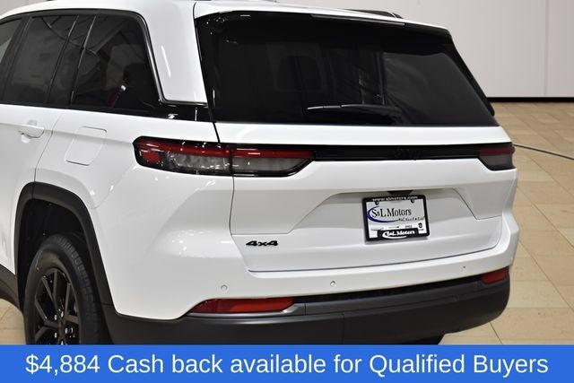New 2026 Jeep Grand Cherokee Altitude AWD/4WD image 35