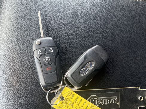 Used 2016 Ford F150 XLT w/ Equipment Group 302A Luxury image 30