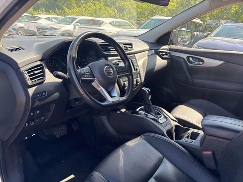 Used 2020 Nissan Rogue Sport SL AWD/4WD image 9