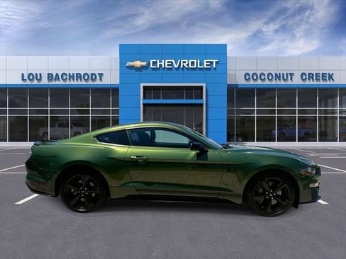 Used 2022 Ford Mustang GT Premium w/ Black Accent Package RWD image 9