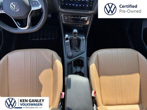 Used 2024 Volkswagen Tiguan SE AWD/4WD image 18