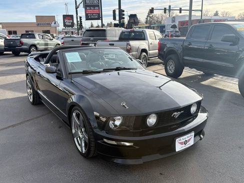 Used 2007 Ford Mustang GT Premium RWD image 4