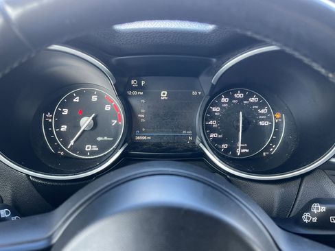 Used 2022 Alfa Romeo Stelvio Ti image 14