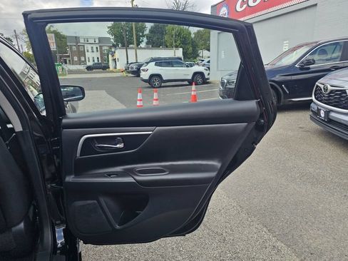Used 2017 Nissan Altima 2.5 SV FWD image 21
