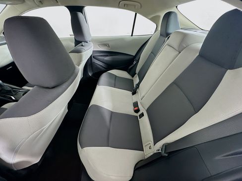 Used 2024 Toyota Corolla LE w/ LE Convenience Package FWD image 27