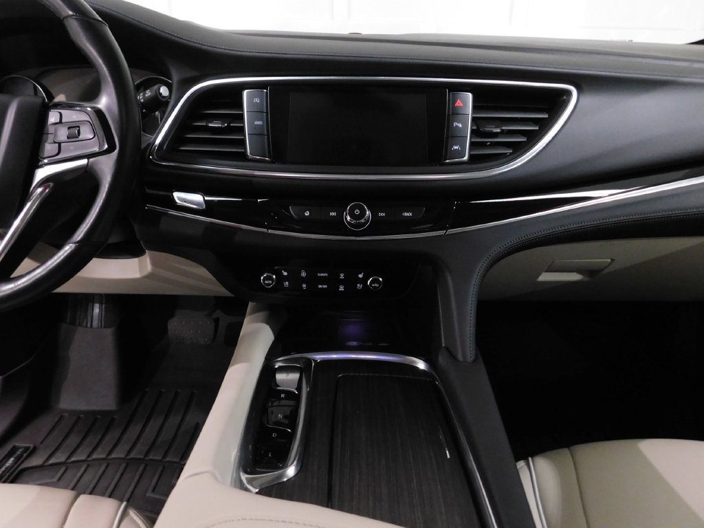 Used 2024 Buick Enclave Avenir AWD/4WD image 35