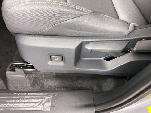 New 2026 Toyota Tacoma SR5 image 9