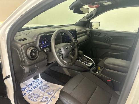 Used 2024 Chevrolet Colorado Trail Boss w/ Advanced Trailering Package AWD/4WD image 20