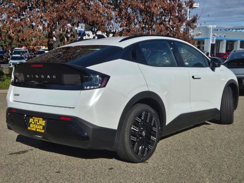 New 2026 Nissan Leaf Platinum+ w/ Cargo Package (Platinum+) image 4