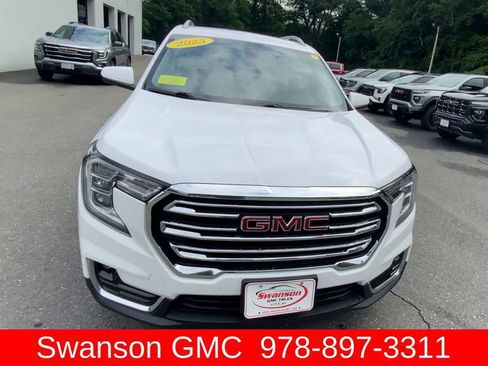 Certified 2023 GMC Terrain SLT AWD/4WD image 3