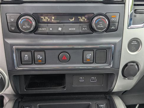 Used 2020 Nissan Titan SV w/ SV Convenience Package AWD/4WD image 26