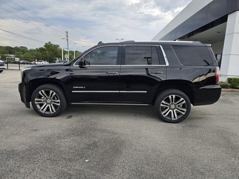 Used 2018 GMC Yukon Denali w/ Denali Ultimate Package image 2